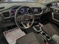 Usado Kia Ceed 100 CV (73 kW) 2023 Negro Utilitario