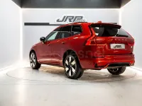 Usado Volvo XC60 Plus 351 CV (258 kW) 2023 Rojo SUV