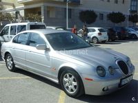 Usado Jaguar S-Type Executive 240 CV (176 kW) 2000 Gris / plata Berlina