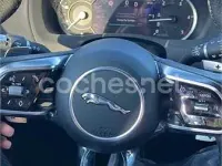 Usado Jaguar XE R-Dynamic 204 CV (150 kW) 2022 Negro Berlina