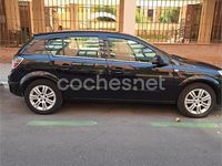 Begagnad Opel Astra Cosmo 100 HK (73 kW) 2009 Svart Sedan