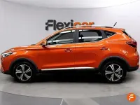Usado MG ZS Comfort 106 CV (77 kW) 2022 Naranja SUV