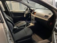 Usado Opel Astra Enjoy 105 CV (77 kW) 2007 Gris / plata Berlina