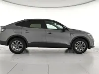Usado Renault Arkana Evolution 140 CV (102 kW) 2025 Gris SUV