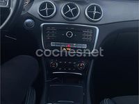 Usado Mercedes CLA220 Shooting Brake 177 CV (130 kW) 2017 Gris / plata Familiar
