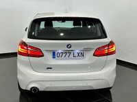 Usado BMW 225 Active Tourer 245 CV (180 kW) 2022 Blanco Monovolumen