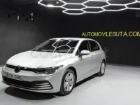 Usado VW Golf VIII Life 150 CV (110 kW) 2022 Gris / plata Berlina