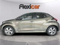 Usado Toyota Yaris Hybrid Active 116 CV (85 kW) 2024 Verde Utilitario