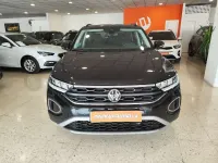 Usado VW T-Roc Life 150 CV (110 kW) 2024 Negro SUV