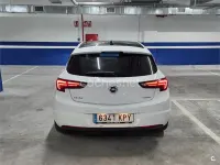 Usado Opel Astra Dynamic 125 CV (91 kW) 2018 Blanco Berlina