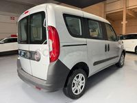 Usado Fiat Doblò Easy 90 CV (66 kW) 2016 Gris / plata Monovolumen