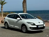 Usado Renault Mégane GrandTour Dynamique 110 CV (80 kW) 2013 Blanco Familiar