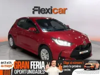 Używany Toyota Yaris Hybrid Active 116 KM (85 kW) 2023 Czerwony