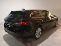 Usado Skoda Superb Selection 150 HP (110 kW) 2024 Preto Carrinha