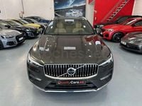 Usado Volvo XC60 Core 350 CV (257 kW) 2022 Gris / plata SUV