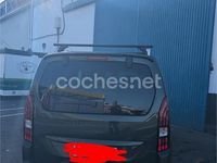 Usado Peugeot Rifter Allure 100 CV (73 kW) 2024 Verde Monovolumen