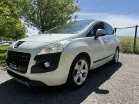 Usado Peugeot 3008 Access 115 CV (84 kW) 2013 Blanco Familiar
