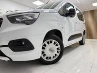 Usado Opel Combo Life Business Edition 100 CV (73 kW) 2022 Blanco