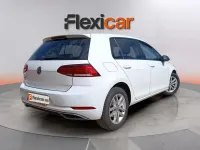 Usado VW Golf VII 116 CV (85 kW) 2018 Blanco Berlina