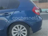 Usado BMW 118 122 CV (89 kW) 2006 Azul Utilitario