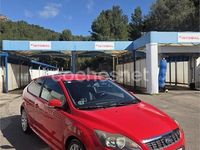 Usado Ford Focus Trend 109 CV (80 kW) 2011 Rojo Berlina