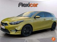 Usado Kia Ceed 101 CV (74 kW) 2023 Amarillo Utilitario