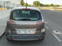 Usado Renault Scénic III Expression 110 CV (80 kW) 2014 Gris / plata Monovolumen