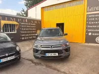 Usado SsangYong Korando 149 CV (109 kW) 2023 Gris / plata SUV