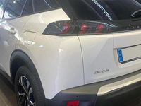 Usado Peugeot 2008 Allure 110 CV (80 kW) 2021 Blanco SUV
