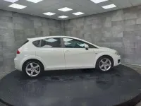 Usado Seat Leon Sport 140 CV (102 kW) 2010 Blanco Utilitario