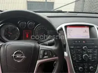 Usado Opel Astra Business 110 CV (80 kW) 2014 Negro Berlina