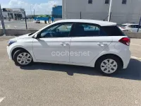 Usado Hyundai i20 GO! 84 CV (61 kW) 2017 Blanco Berlina