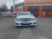Usado Mercedes C220 170 CV (125 kW) 2011 Blanco Familiar