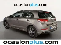Usado Hyundai i30 120 CV (88 kW) 2021 Marrón Utilitario