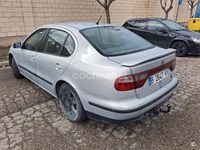 Usado Seat Toledo Stella 110 CV (80 kW) 1999 Gris / plata Berlina