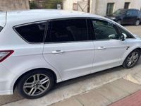 Usado Ford S-MAX Titanium 209 CV (153 kW) 2016 Blanco Monovolumen