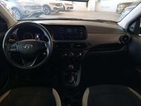 Usado Hyundai i10 GO! 84 CV (61 kW) 2022 Rojo Utilitario