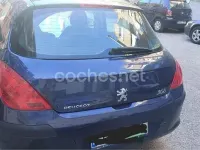 Usado Peugeot 308 90 CV (66 kW) 2008 Azul Berlina