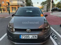 Usado VW Polo Advance 75 CV (55 kW) 2017 Gris / plata Berlina