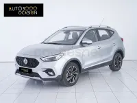 Usado MG ZS Comfort 111 CV (81 kW) 2023 Gris / plata SUV