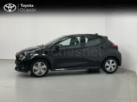 Usado Toyota Yaris Hybrid Active 116 CV (85 kW) 2025 Negro Berlina