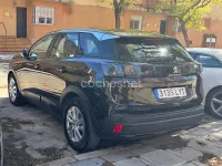 Usado Peugeot 3008 Active 130 CV (95 kW) 2022 Negro SUV