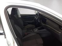 Usado Skoda Octavia Ambition 204 CV (150 kW) 2022 Blanco Familiar