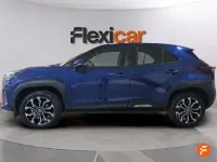 Usado Toyota Yaris Active 116 CV (85 kW) 2022 Azul Utilitario