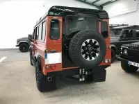 Używany Land Rover Defender 122 KM (89 kW) 2013 Pomarańczowy SUV