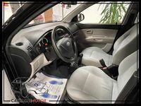 Usado Kia Picanto Active 65 CV (47 kW) 2008 Negro Utilitario
