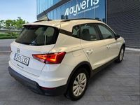 Usado Seat Arona Style 110 CV (80 kW) 2022 Blanco SUV