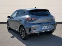 Usado Renault Clio V Techno 101 CV (74 kW) 2025 Gris Berlina