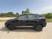 Usado MG ZS Luxury 106 CV (77 kW) 2023 Negro SUV