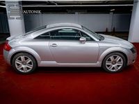 Usado Audi TT 179 CV (131 kW) 2005 Gris Coupe